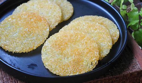 驱车排队2小时,就为这一口,咸香酥脆,一口气吃3个,真过瘾 米粒