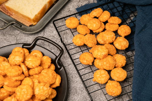 小米锅巴面包零食休闲食品美食摄影图 摄影