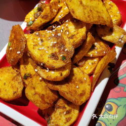 蛙三泡椒牛蛙 长宁来福士店 的孜然锅巴土豆好不好吃 用户评价口味怎么样 上海美食孜然锅巴土豆实拍图片 大众点评